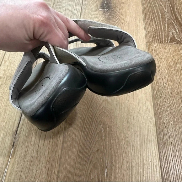 SAS Women's White & Silver Nudu Slide Leather Adjustable Strap Sandal Size 7 GUC - Picture 9 of 11